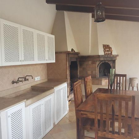 Villa Milagro - 3 Bedroom Finca Style Villa With Pool Near Golf Course/Beaches - Air Cond. Pollenca Exterior photo