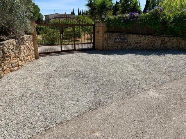 Villa Milagro - 3 Bedroom Finca Style Villa With Pool Near Golf Course/Beaches - Air Cond. Pollenca Exterior photo
